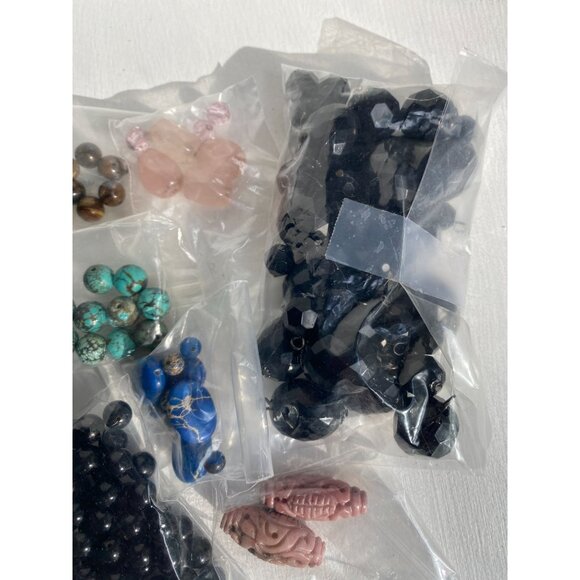 Mixed bead Lot Carved Jade, Onyx, Turquoise, Jasper, Tigers Eye, Etc - Picture 4 of 6